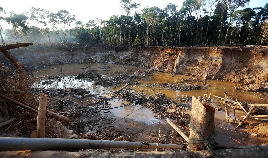 What are the environmental concerns associated with halide mineral extraction, and how can they be mitigated?